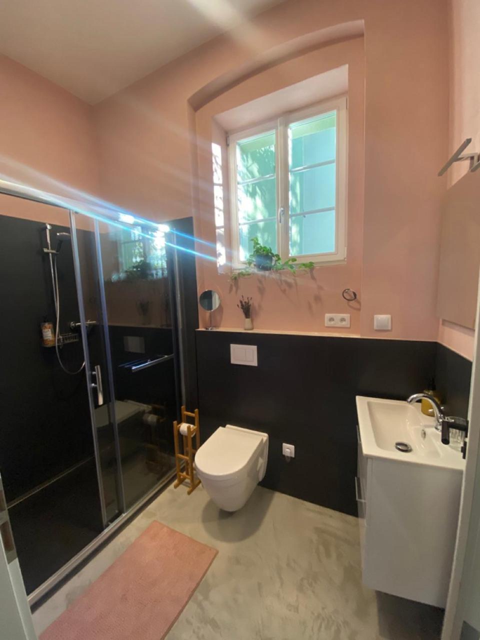 Four Rooms Carlsbad Authentic Κάρλοβι Βάρι Εξωτερικό φωτογραφία